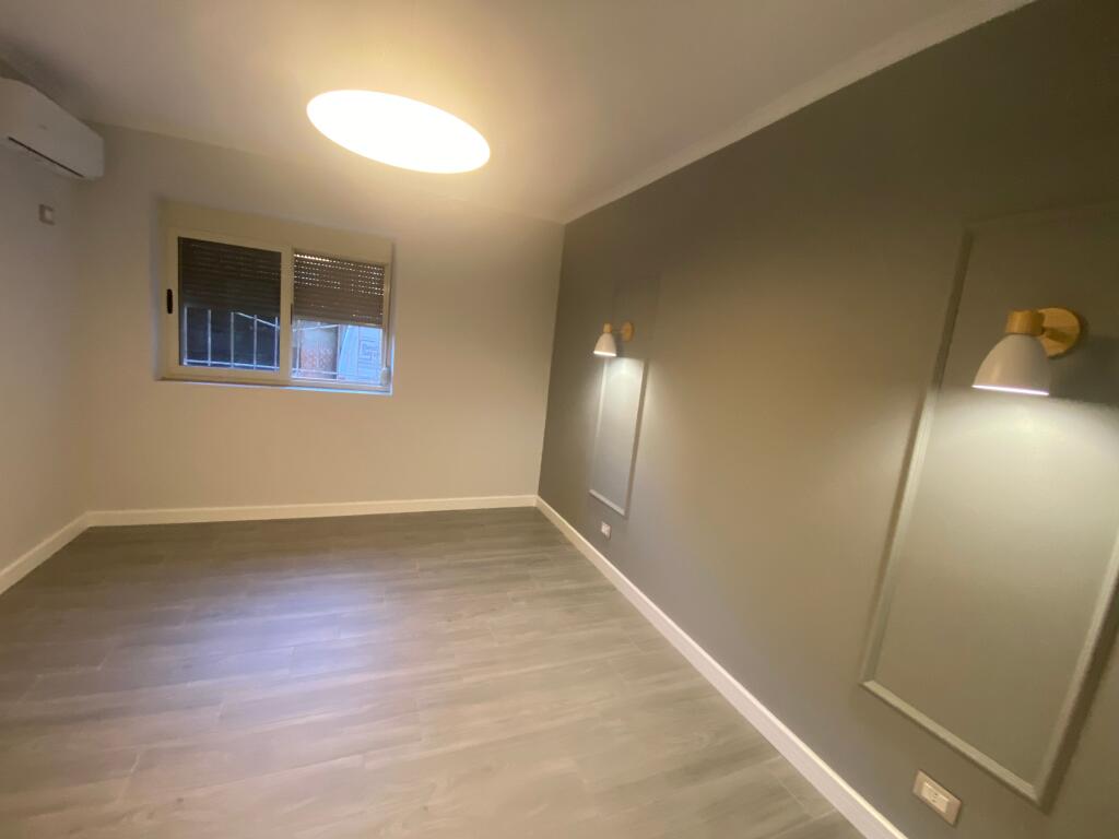 1+1, partially furnished, near Red School, price 550 euro