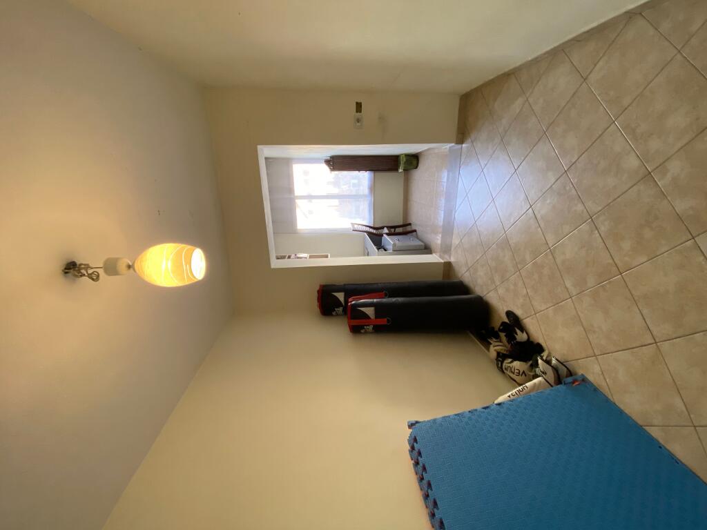 Ne Myslym Shyr Tek Somegu Jepet Me Qera Apartament 2+1