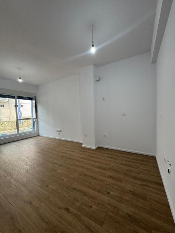 Appartamento 1+1+Balcone in vendita 83.5000€ OXA, Fresk, Tirana