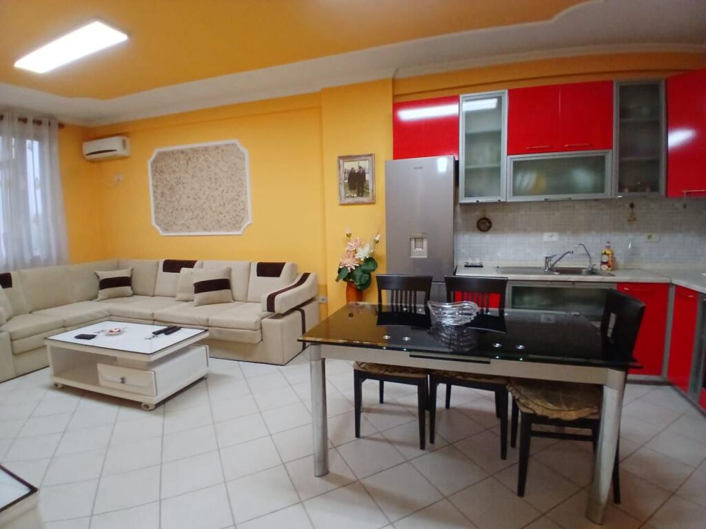 Apartament me qera 2+1+ 2📍Qendër