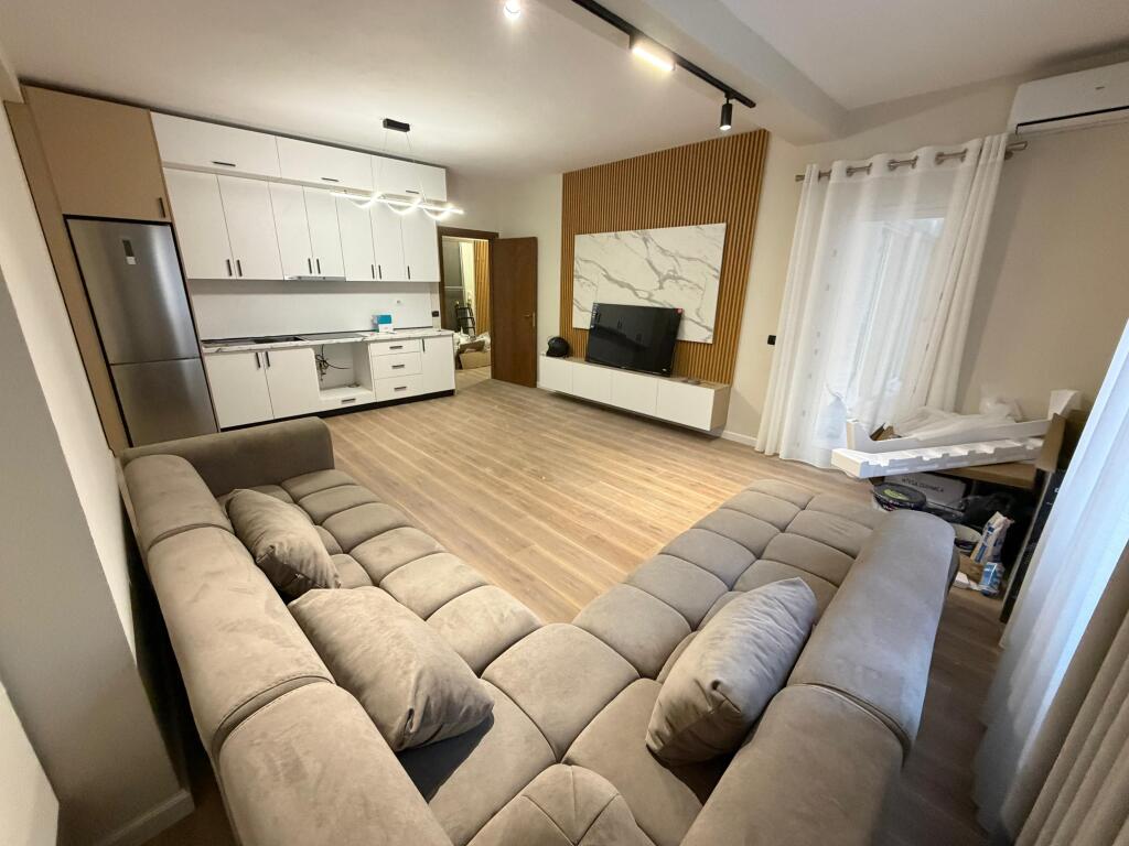 📣Shitet apartament 2+1+2 📍 Misto Mame, pallatet Çabej
