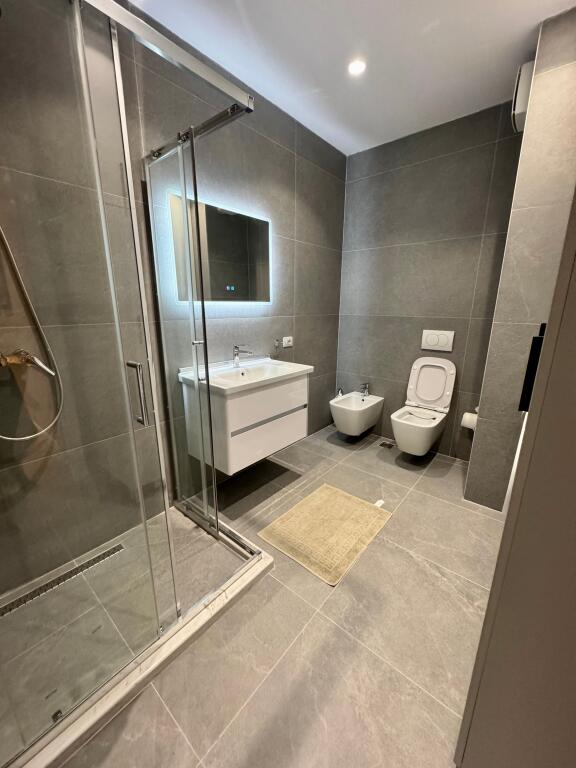 📣 QERA SUPER Apartament 2+1 📍 Rruga e Elbasanit, Prane Fakultetit Ekonomik ✨