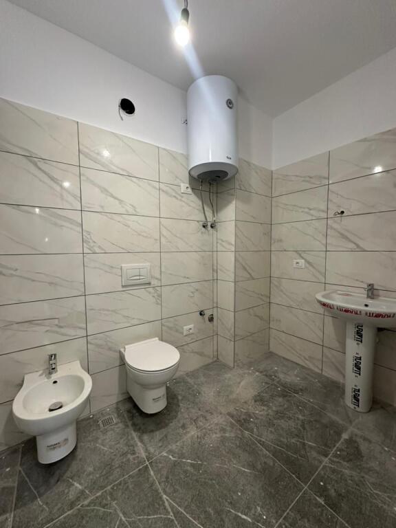 🏡 Shitet Apartament 2+1+2 – Kodra e Diellit 2