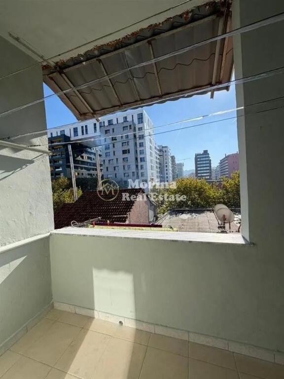 Qera, Apartament 1+1,Ish Parku Autobusave, 400 euro/muaj.