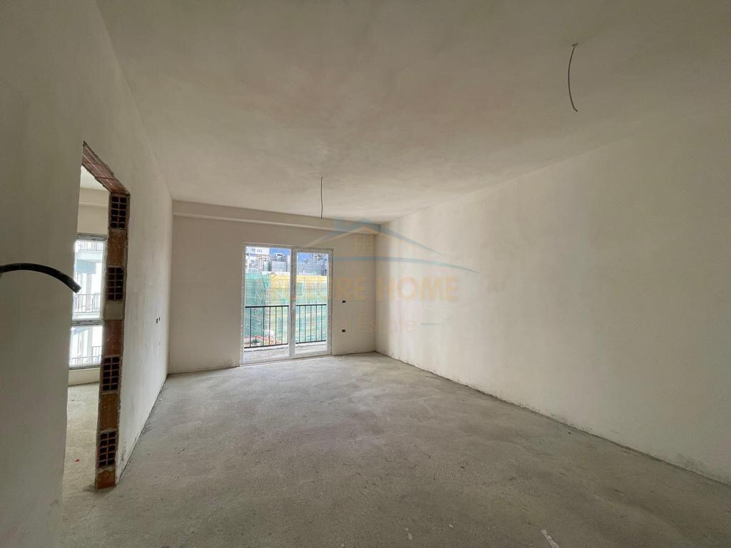 For sale, Apartment 1+1, American Hospital 2, Dibrës Street, Tirana.