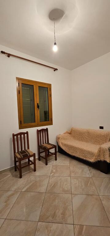 🏡 Shitet Shtëpi Private me Tokë – Ballias, Shijak