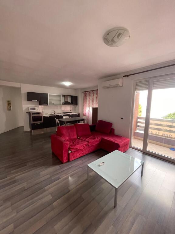 Rent Apartment 2+1 Pranvera Square, Center, Durres