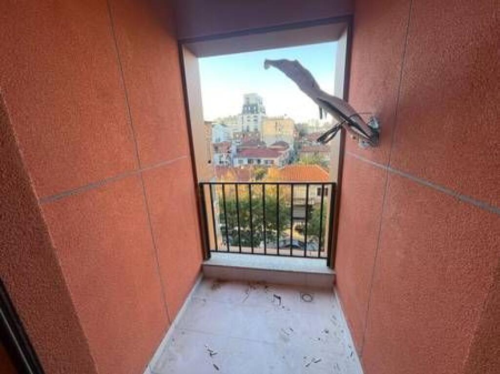 For sale, Apartment 2+1, New Bazaar, Tirana.