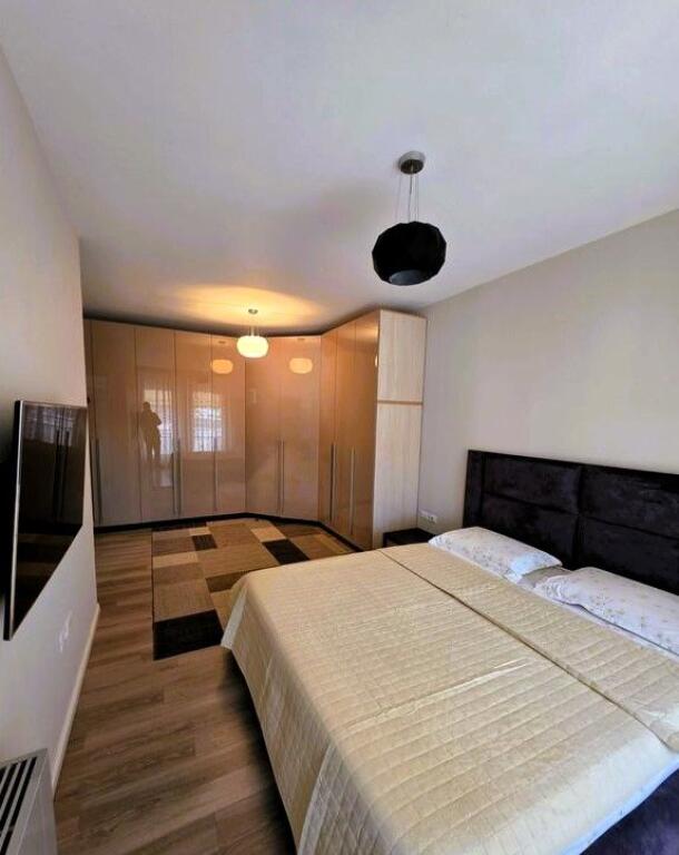 APARTMENT 3+1+2+PARKING SPACE FOR RENT NEAR THE NEW MARKET!