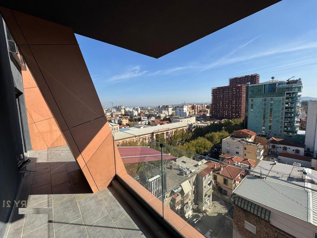 Appartamento 3+1+2 in Via Kavaja