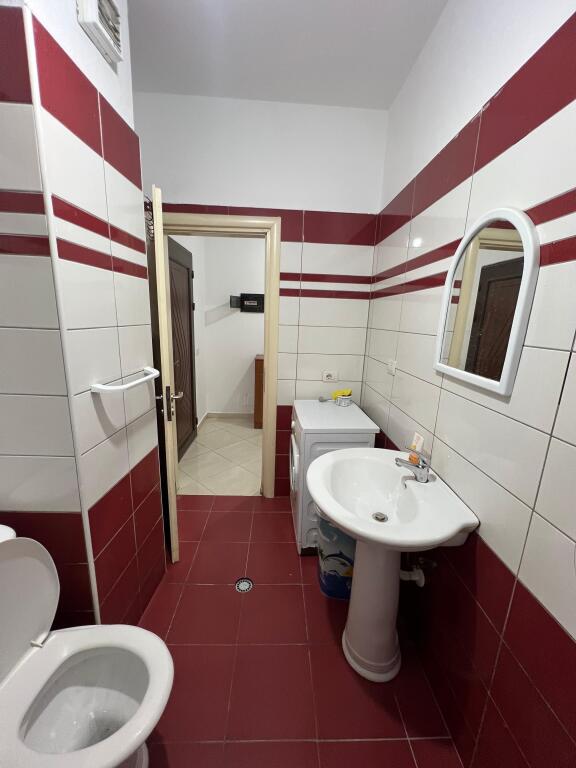 Apartament 1+1 me qira ne Yzberish!