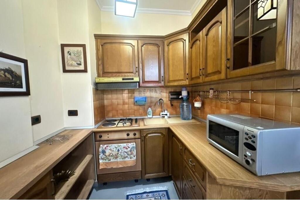 Apartament - Për Qira - Brryli