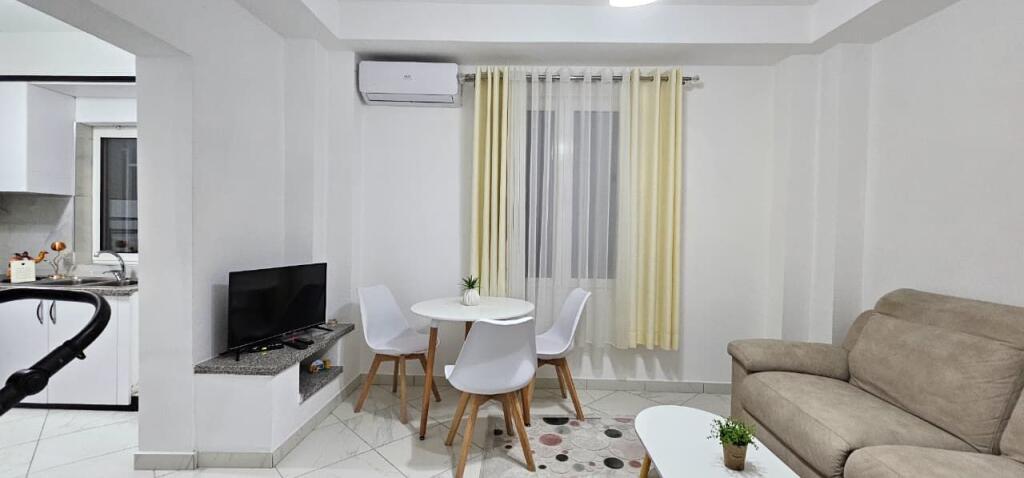 📍 Apartment 1+1 with parking for rent at the Beach, Durres