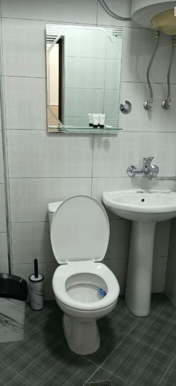 Appartamento 1+1+1 Balcone In Affitto