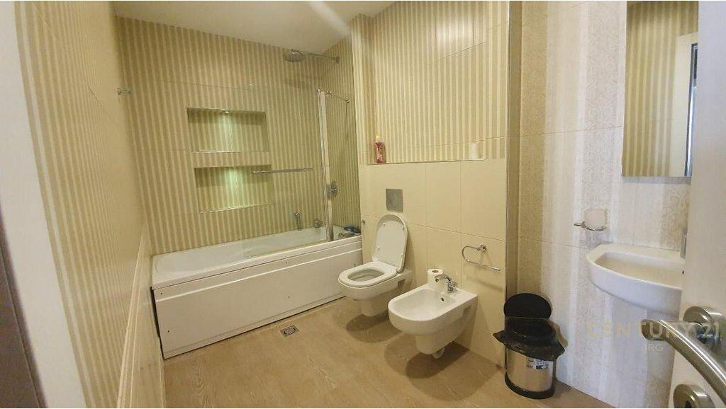 ZYRE ME QERA TE HILTON, PRANE DELIJORGJIT! 3,000 € /Muaj