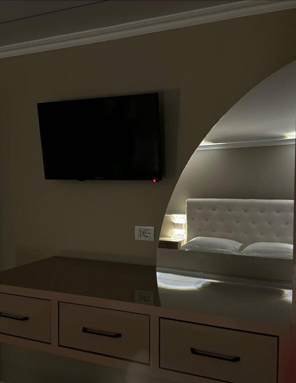 HOTEL FOR RENT BEACH DURRES 84,000 THOUSAND EURO YEAR