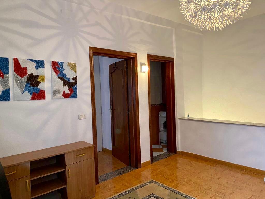 📣 AFFITTO Appartamento Duplex 4+1+2 📍 21-Dhjetori, Vicino Hotel Mondialit ✨  
