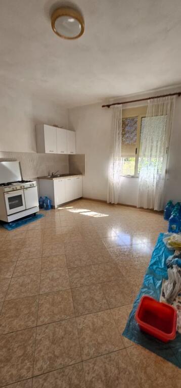 🏡 3-STOREY VILLA FOR SALE POLICE DURRES