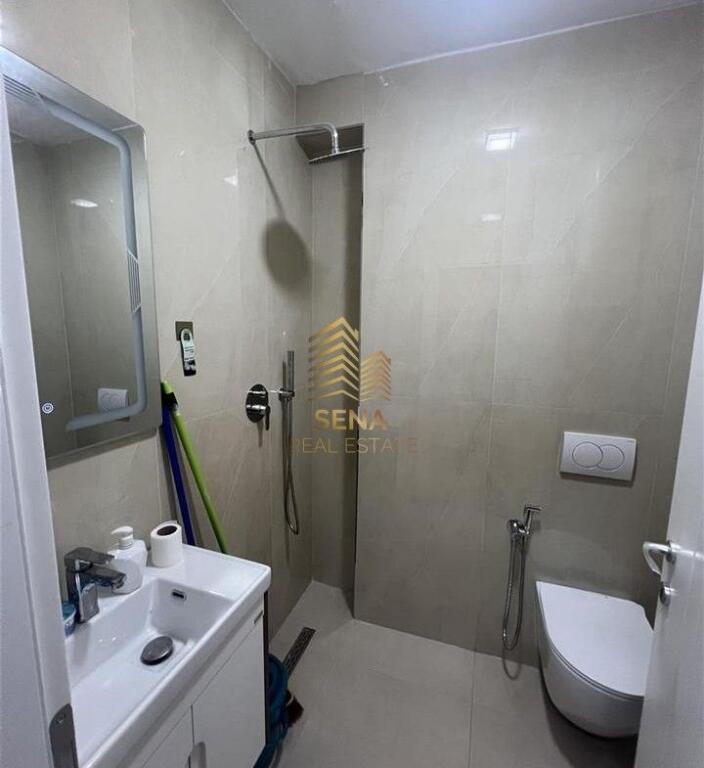 Affitto, Locale Commerciale, Bllok, 600 Euro/mese