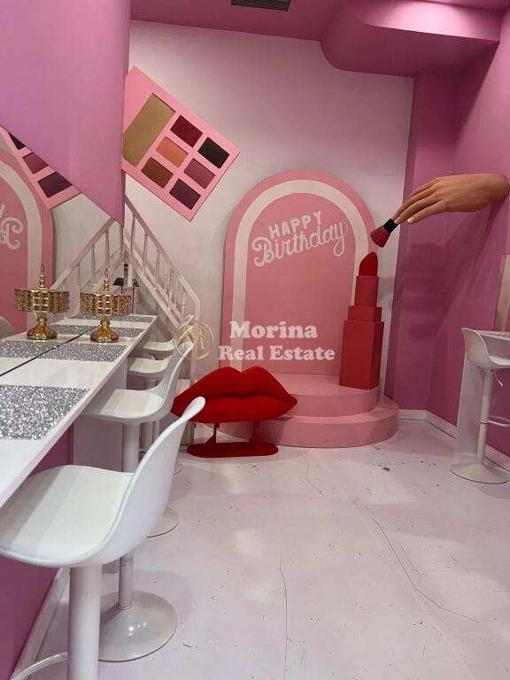 Shitet, Biznesi, Rruga Kavajes, 20.000 Euro