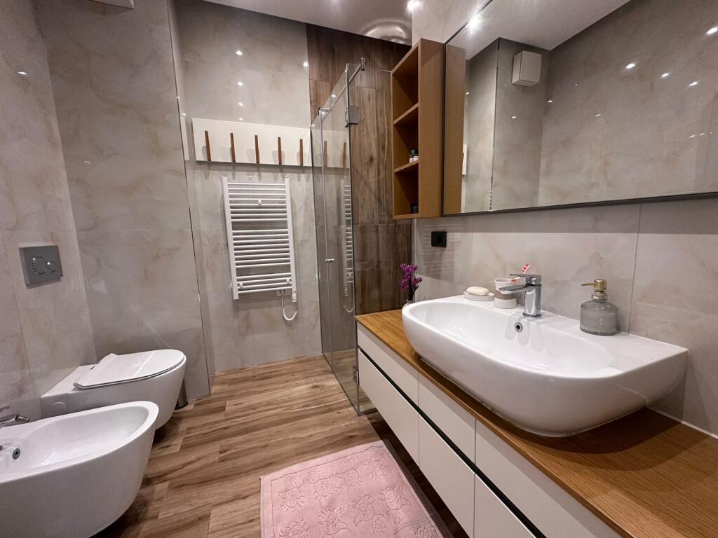 TEG 🌹 JOY - BANESA PËR QIRA