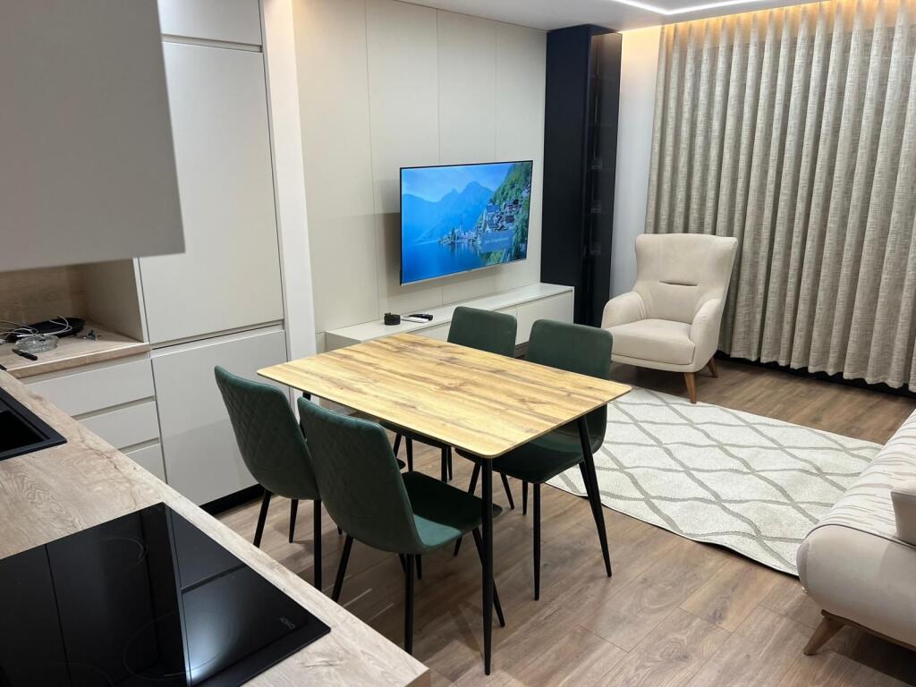 📌 Apartment 2+1 for rent at Zogu I Boulevard