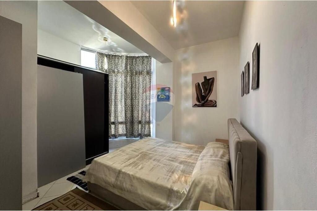 Apartment 1+1, Kavaja Street !