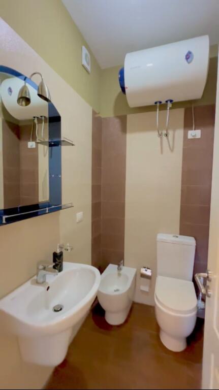 Jepet me qira apartament 2+1 në zonën e Liqenit të Thatë