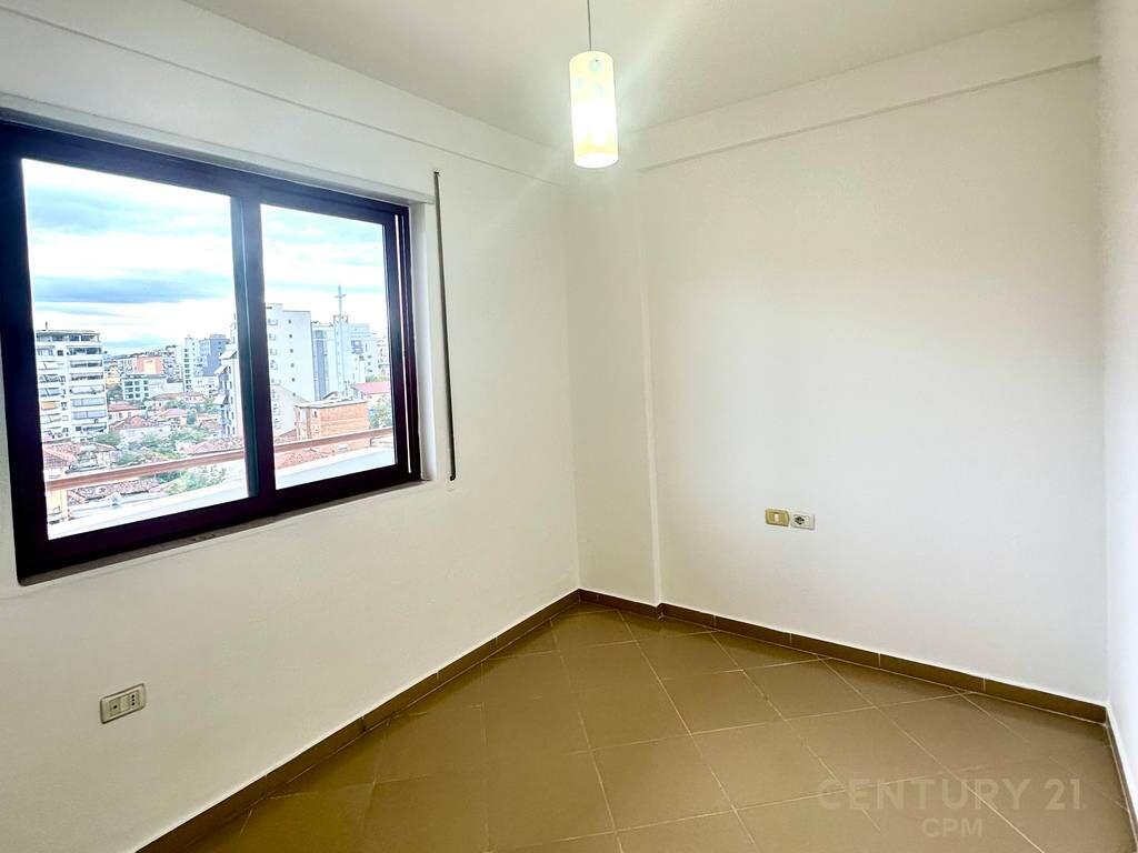 APARTMENT 3+1+2 FOR OFFICE OR RESIDENCE NEAR HALILI COMPLEX!
