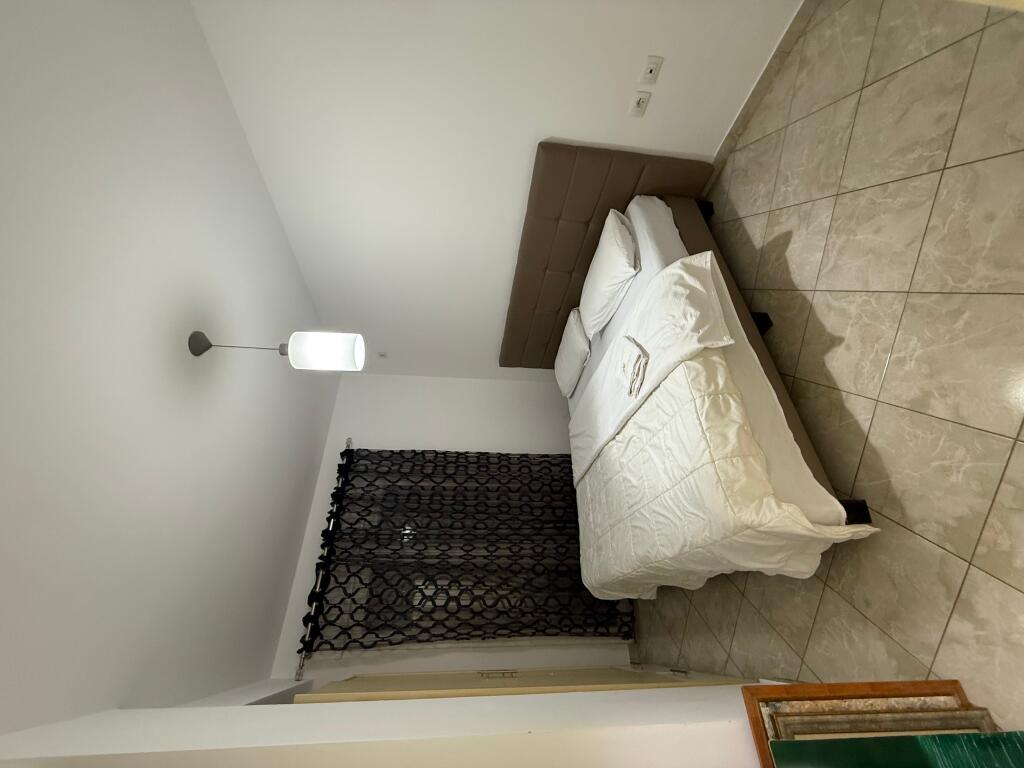 Qender apartament  luksoz 2+1+2 me qera 70,000 leke i padiskutueshem