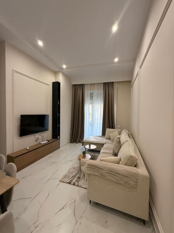 2+1, furnished for the first time, at Donika Center, Durres street, price 1200 euros