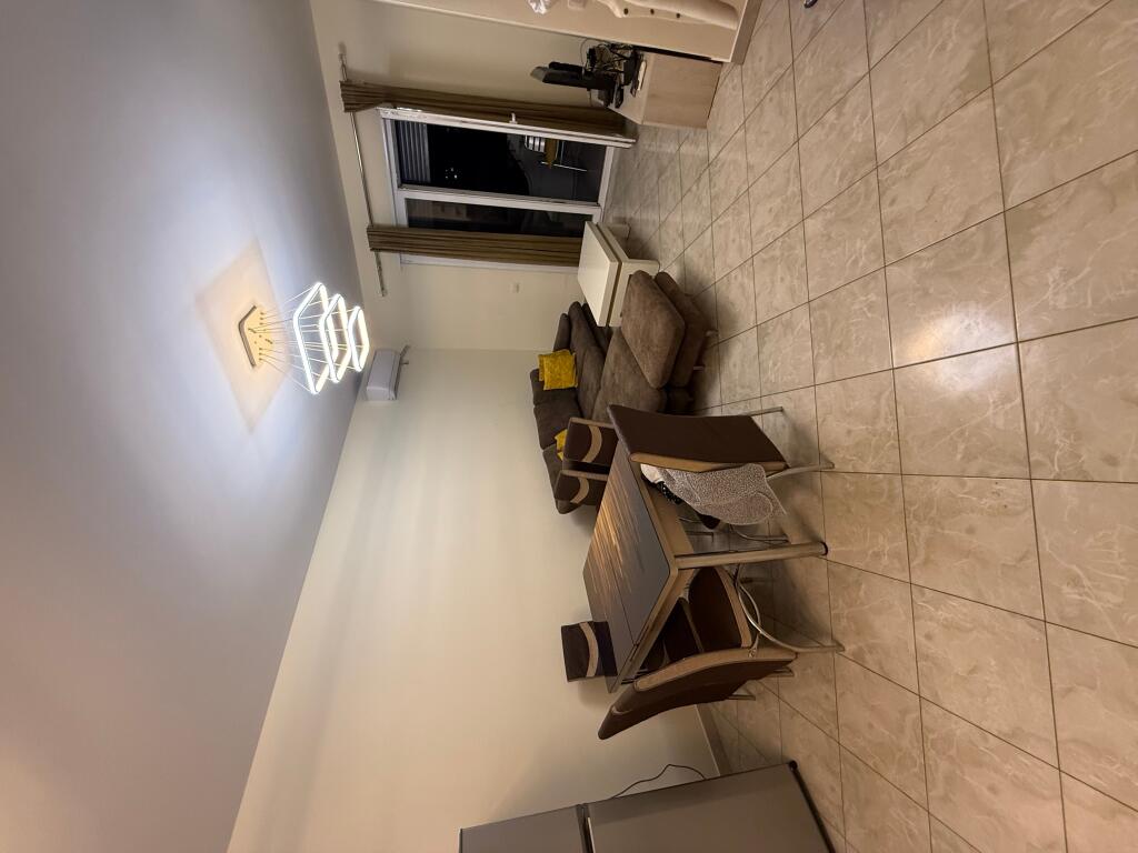 Qender apartament  luksoz 2+1+2 me qera 70,000 leke i padiskutueshem