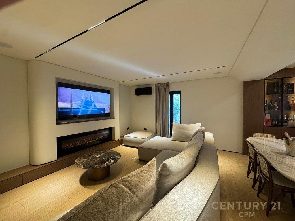 Apartment 3+1 for sale at Garda 649,000 €