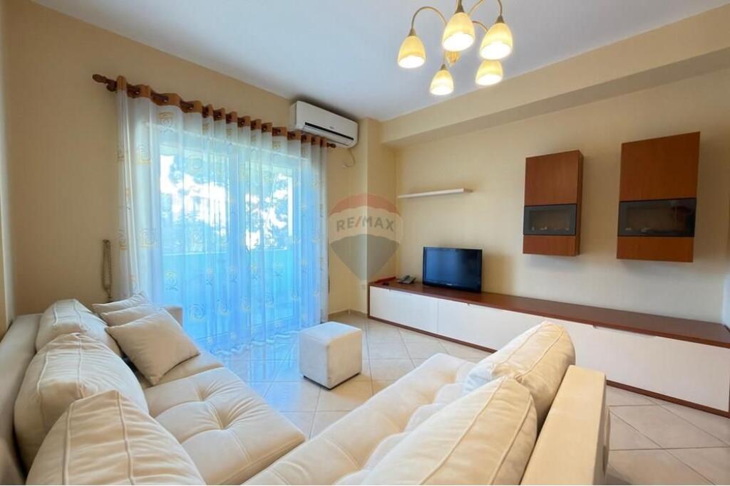 Apartment 2+1 for rent at Zogu i Zi