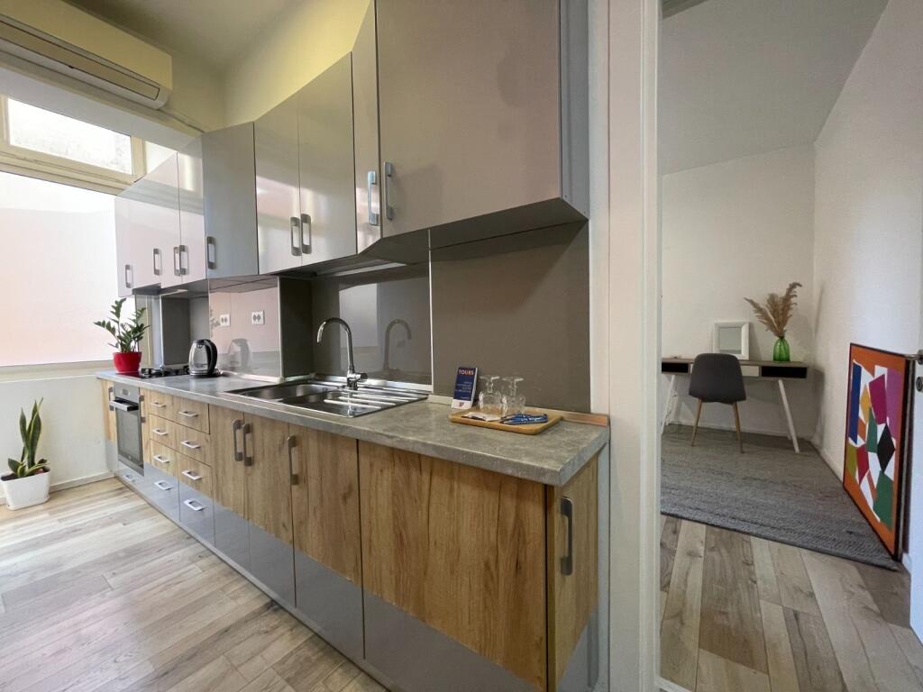 Appartamento 1+1+1 Balcone In Affitto