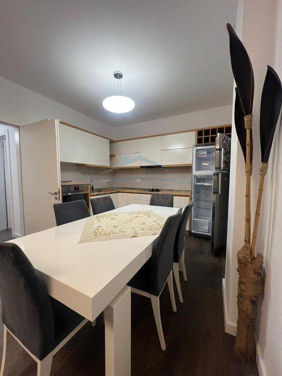 For sale, Apartment 2+1+2 on Teodor Keko Street, Near Astiri Roundabout, Tirana