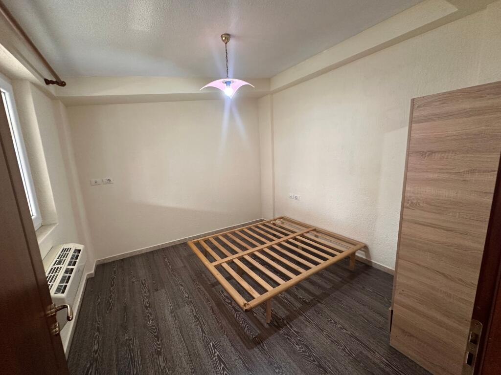 Penthouse for sale, at the dry lake with two parking spaces included!!!