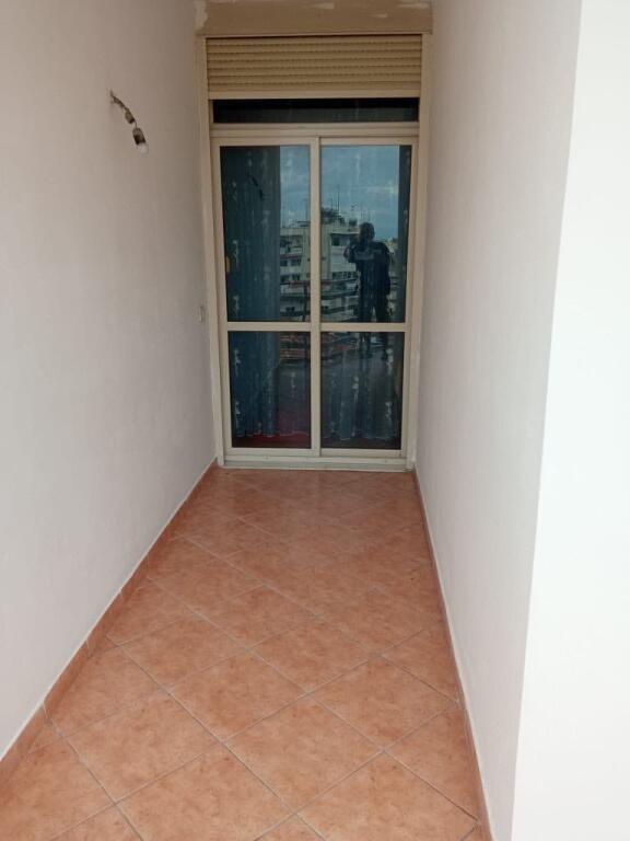 SHITET Apartament • 2+1+2 Lagja 5 ,Durres 💶 125.000 EURO