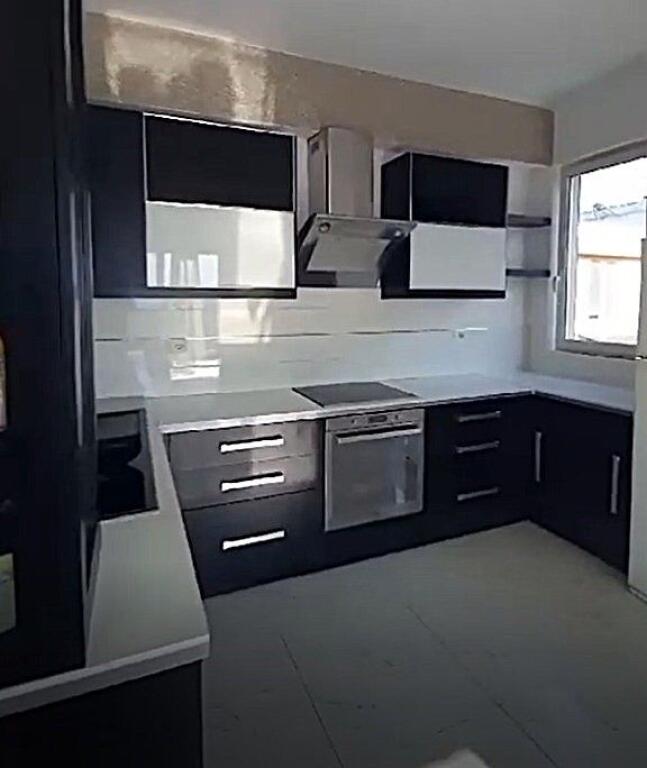 🏙️ Jepet me qira duplex ne Fresk!