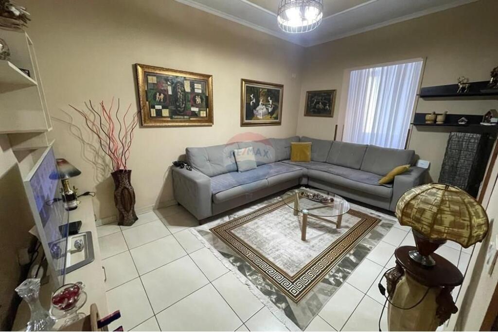 Apartament 2+1  Për Shitje - Ish Tregu Elektrik, Tiranë