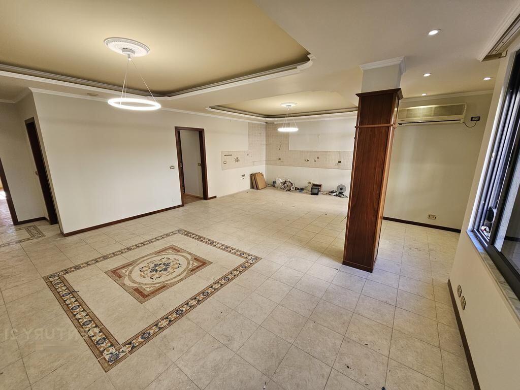 SHITET APARTAMENT 2+1+2 BLLOK