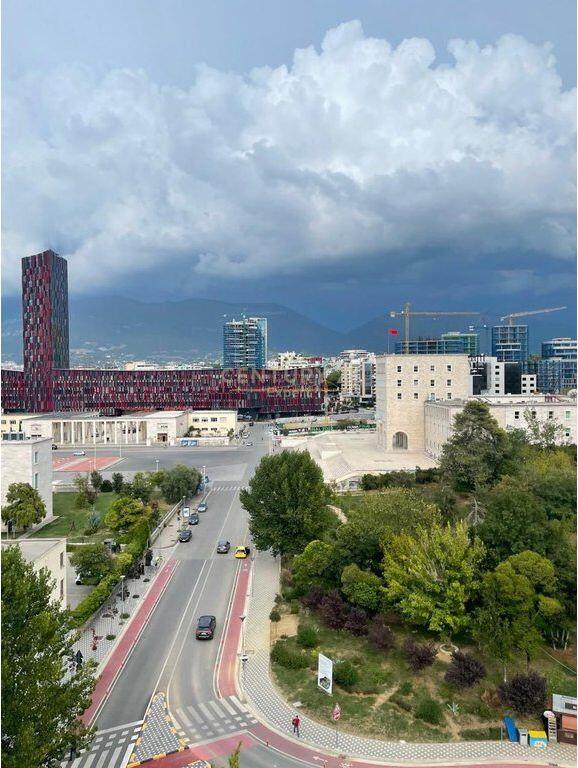 We sell 2+1+2 apartment near Garda 650,000 €