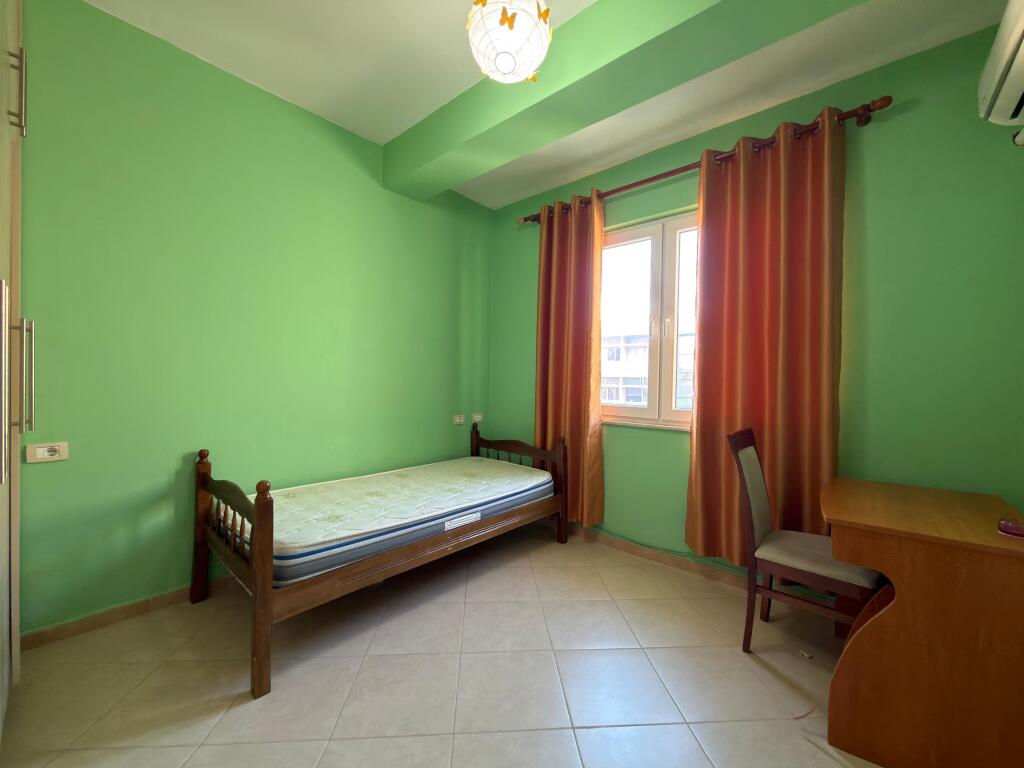 Apartment 2+1 for rent at Zogu i Zi