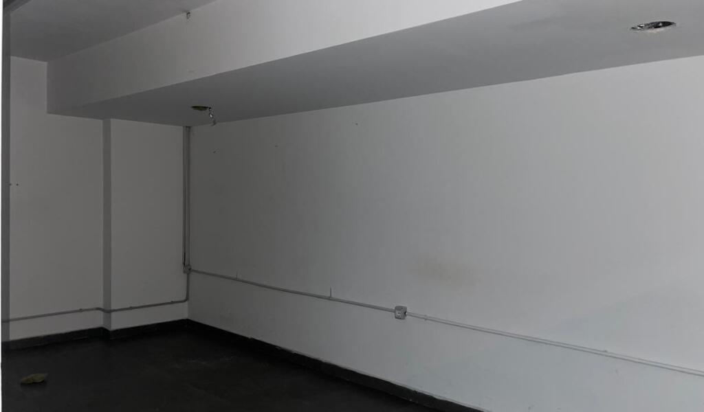 Jepet me qira ambjent biznesi, Stadiumi Dinamo