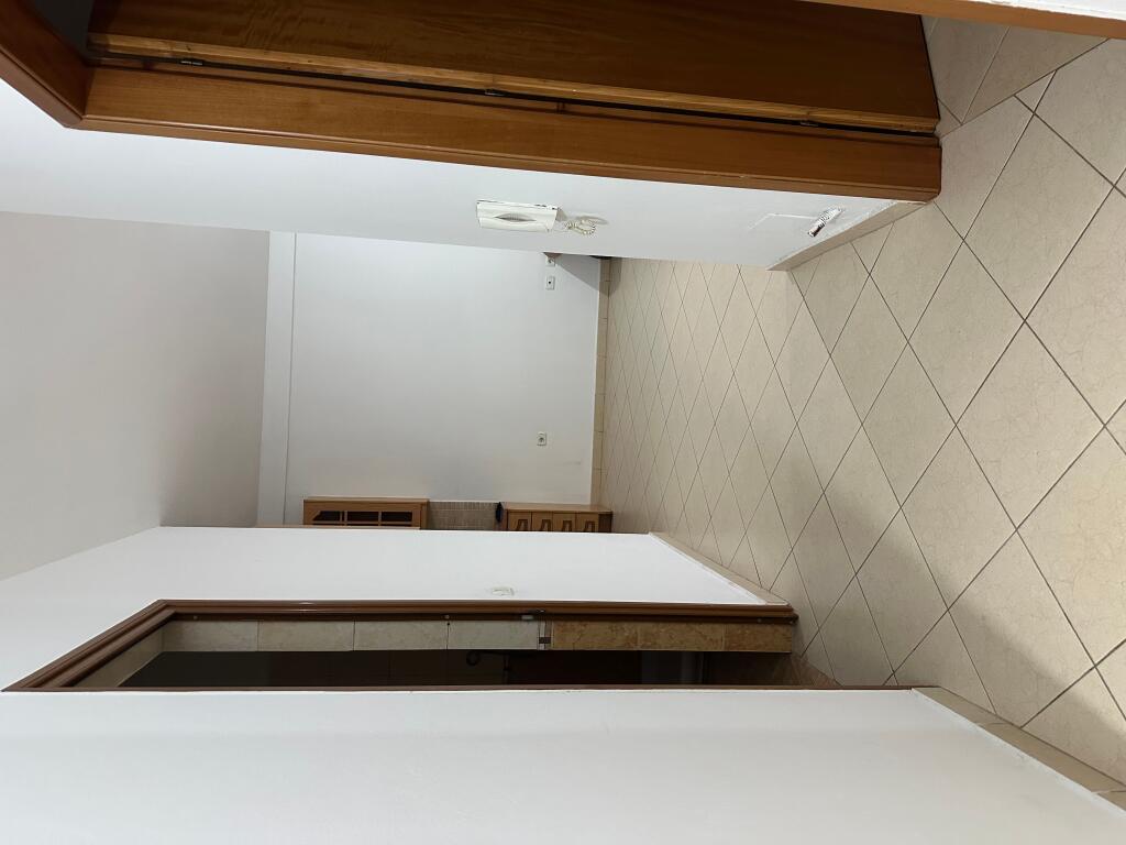 Jepet Apartament 1+1 me qera ne Astir