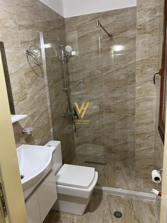 JEPET APARTAMENT 2+1+2+BLK ME QIRA TE KOPSHTI BOTANIK 800 EURO