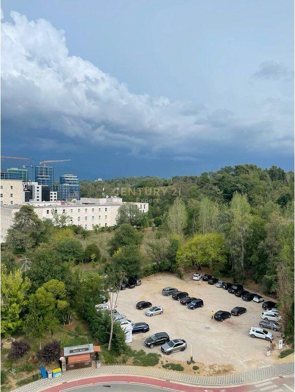 We sell 2+1+2 apartment near Garda 650,000 €