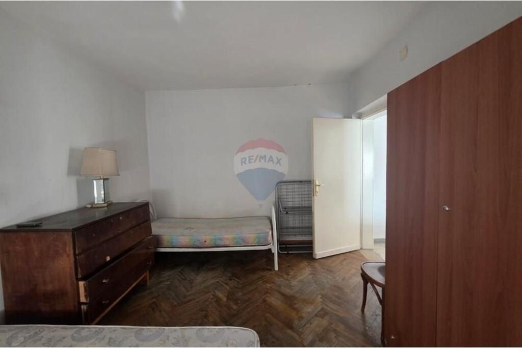 APARTAMENT 2+1+KUZHINE E VECUAR PER QIRA! 21DHJETORI !