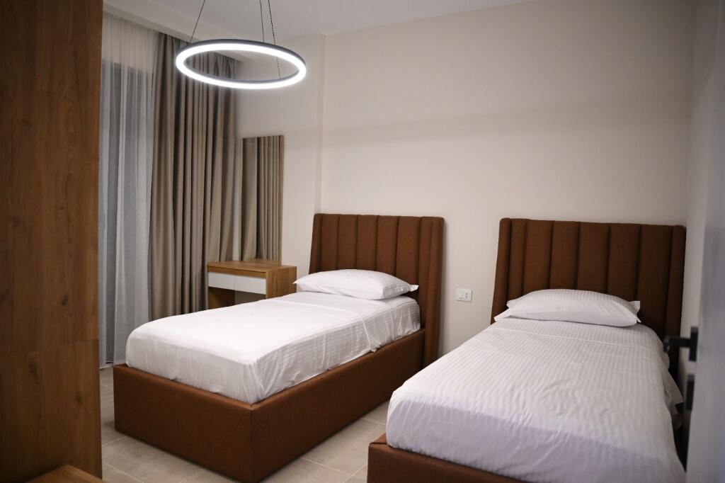 Apartment for sale 2+1 in Kamez