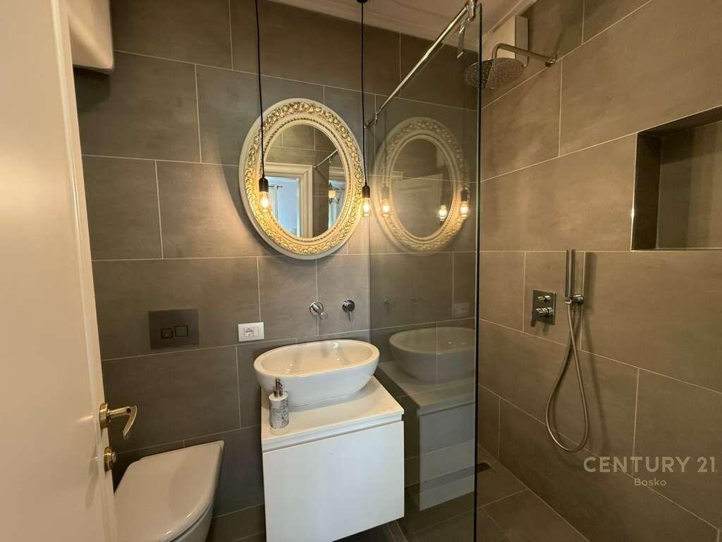 APARTAMENT 3+1 PER SHITJE NE ZEMER TE BLLOKUT‼️